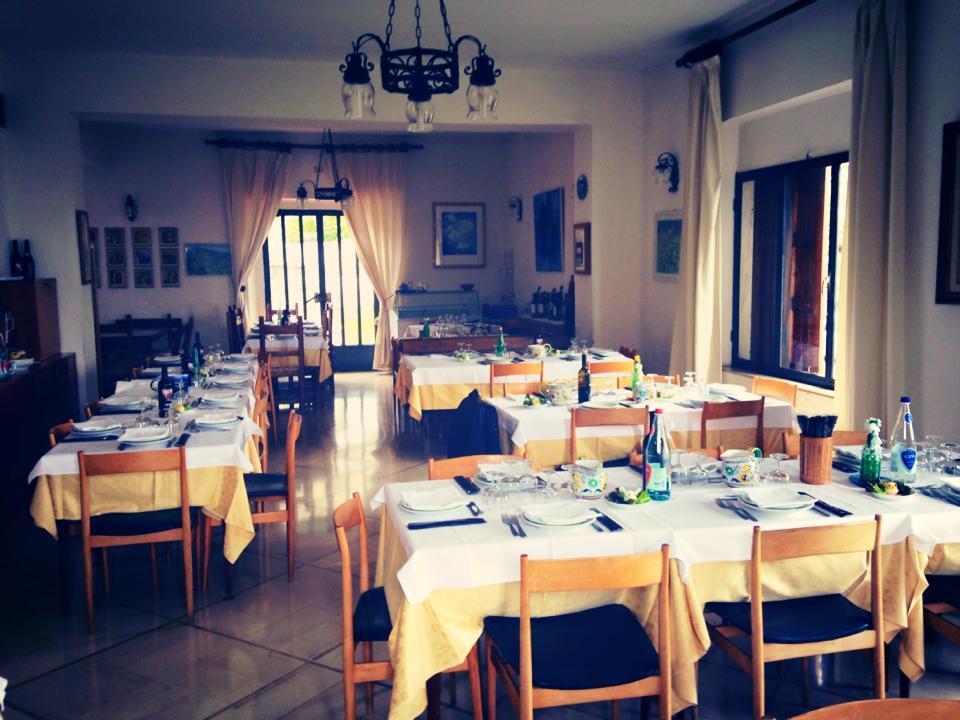 Albergo Ristorante Letizia Кьюзи-делла-Верна Экстерьер фото